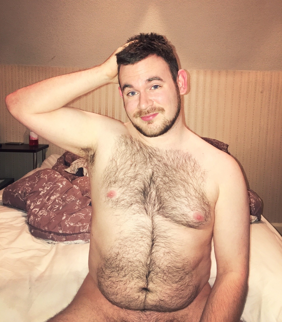 pocketlilbob:  jonoops:  Slowly getting back to being myself again, taking these