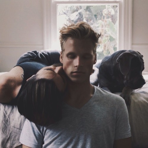 sometimesquicklysometimesslowly:  You’re cute and all @jackjunk ..but I’m not sharing my coffee. 🌙☕️