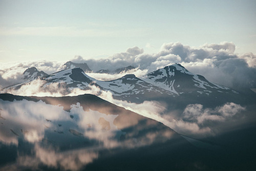 Cloud Theater. Ormula by Paulina Wierzgacz