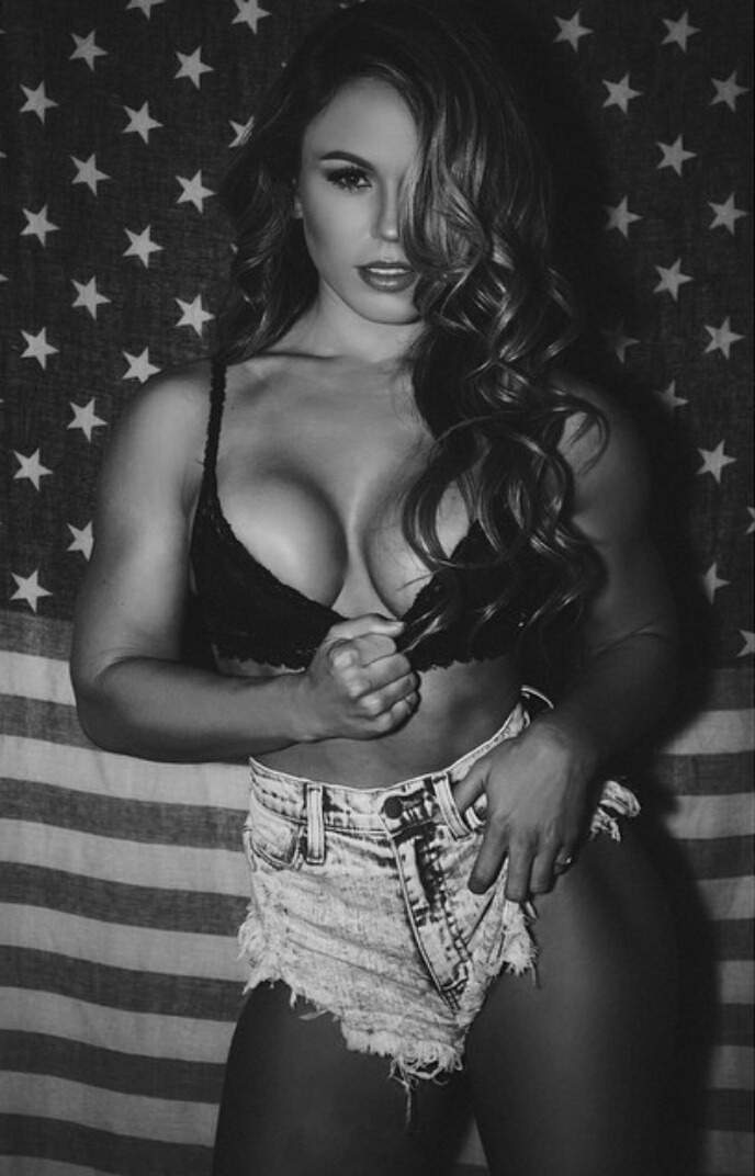 gunsandbunz:  Tamra D