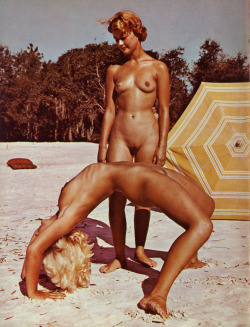 acrobatic-nudists-and-naturists:  I like when nudists pull on or off their pants http://pants-on-or-off-nudists.tumblr.com/