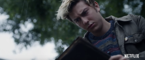 ssia: missveryvery:  ssia:  the-movemnt:  Netflix releases ‘Death Note’ teaser, sparking