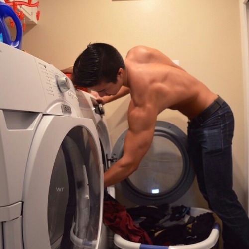 If this is the kind of guy we get to see in Laundry place, I will definitely volunteer to do the laundry!