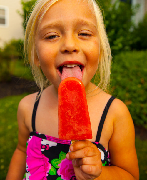 Olenko’s Summer Strawberry-Watermelon Popsicles  This popsicles are easy to make and so refres