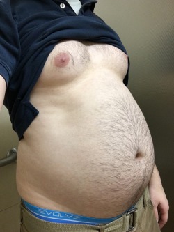 bellydream:  Ate too much at work. 