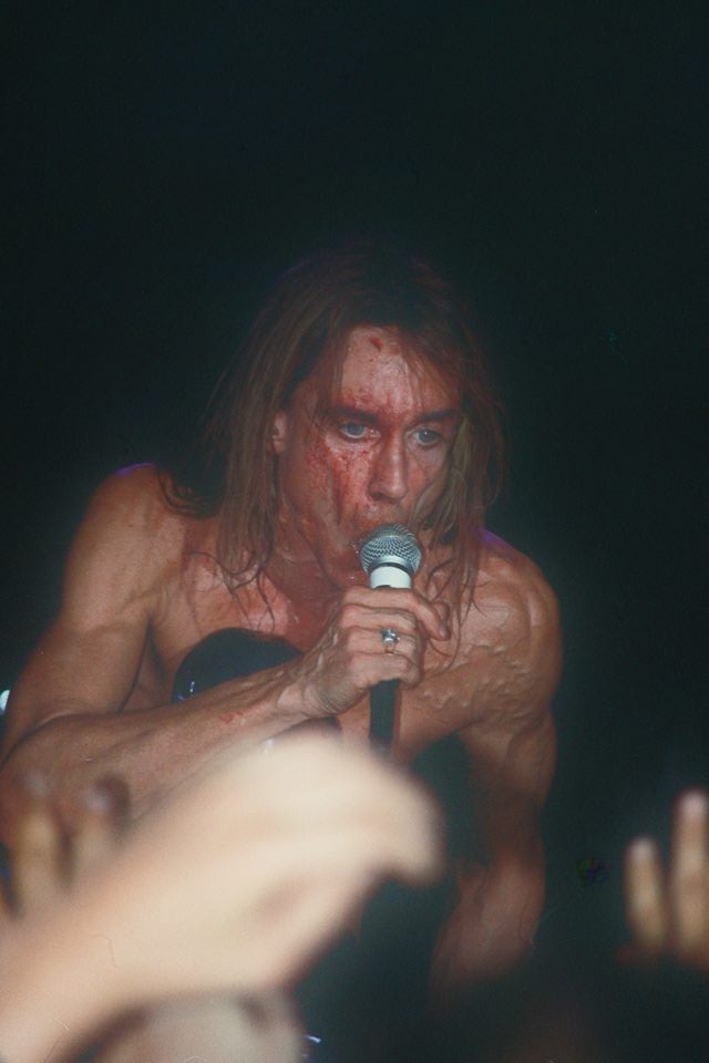 theunderestimator-2:  theunderestimator-2:  Iggy Pop covered in blood during his