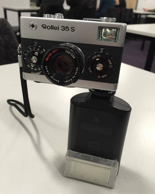 derek-man:  Pocket camera, pocket flash  #postgradlife #walesdiary #cardiff #docphotusw #rollei #leica #flash #filmisnotdead  (at Cardiff, United Kingdom)