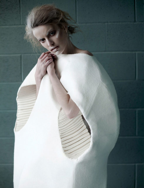 The White Show - Arkom Prasertthai, Gabriele Skucas, Jim Hu, Hiroko Masano, Markus Wernitznig, Yuan 