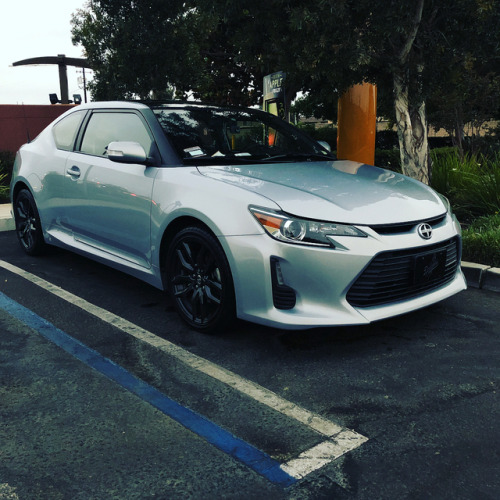 Cleaned and ready for the weekend! #scion #sciontc #california #dodgers #cars https://www.instagram