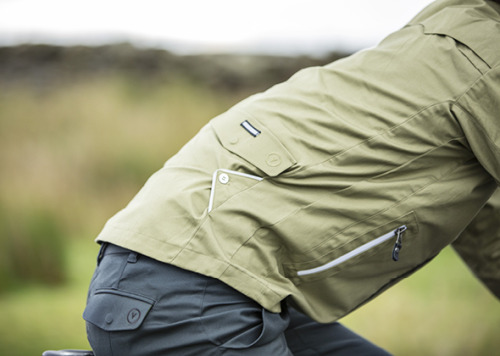 caretta55:  VULPINE MEN’S HARRINGTON RAIN JACKET www.vulpine.cc/Shop/Mens/Rainwear/ICAT1011/M