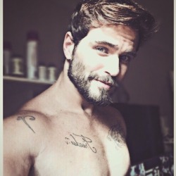scruffy JIZZ monkey!