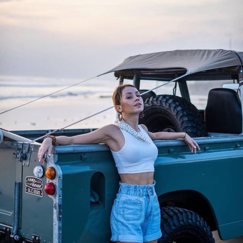 ✨✨@defendergirls #landrover #landroverdefender #love #girl #girls #defender #summerlove #defenderlov