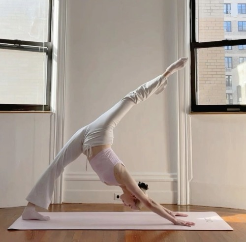 A Beginners Guide To Yoga