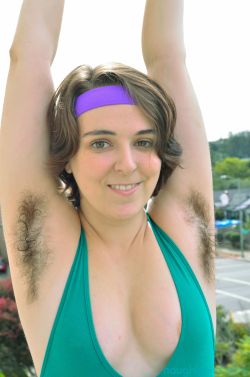 felmcyber-hairy-armpits:    .
