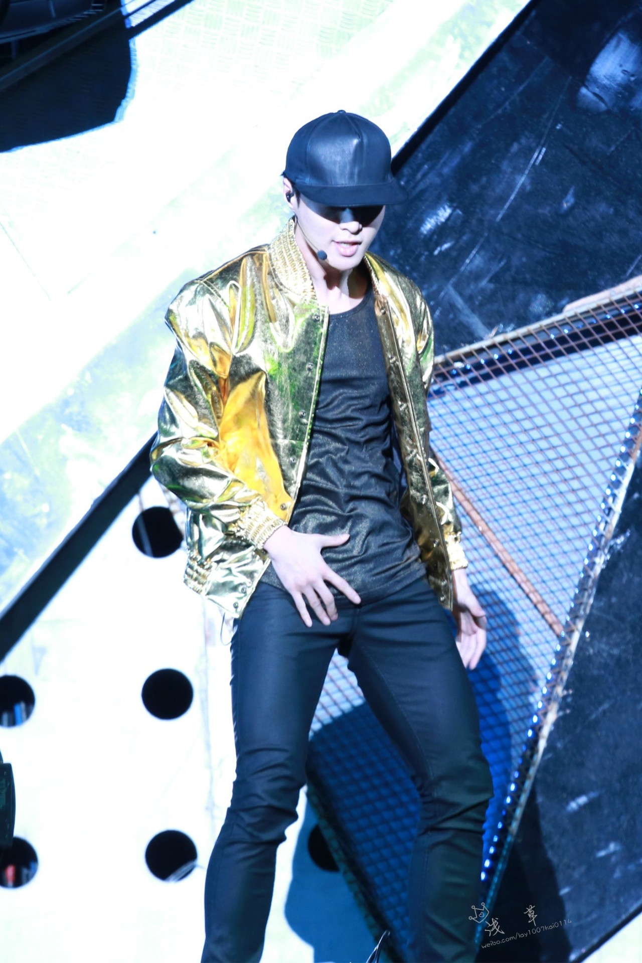 fy-yixing:  photo by 浅草;DO NOT EDIT. (1/2/3/4/5/6) 