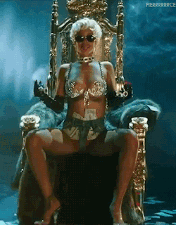fierrrrrrce:  Pour It Up  