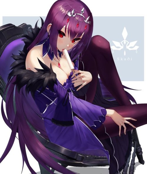 futureisfailed:  (スコッティ＠ティアD-52aさんのツイート: “アイスを食べるスカディ様… ”から) 