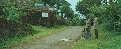 Maheshinte Prathikaram, Mahesh’s Revenge (2016)