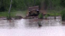 tylerzworld:  cowboy-matt87:  projectwk:  CJ GO SPLASH  Wow that would be so much damn fun  airborn