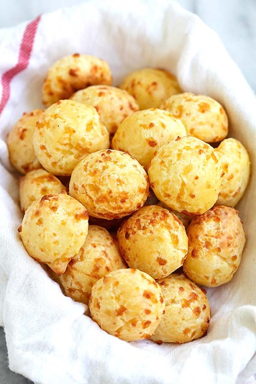 foodffs: Brazilian Cheese Puffs Follow for recipes Get your FoodFfs stuff here