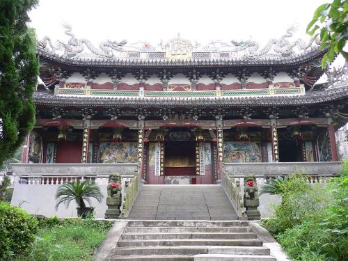 divinum-pacis: Temple of the Golden Lotus (金莲道观 Jīnlián dàoguàn) on Jinshan, in