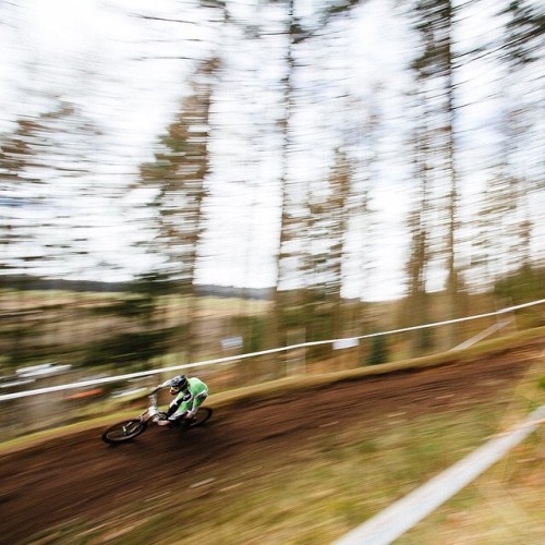 hopetech:@duncanphilpott panning at last weekends Ae Forest BDS Rider- @craigevans1 #hopetech #bds #