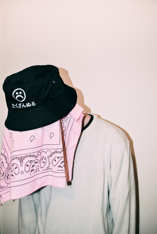 blvck-zoid:  Street & Luxury at BLVCK-ZOID Repcode ’blvckzoid’ at KARMALOOP