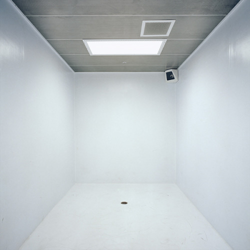 centuria:  Isolation room (“rubber room”), US Customs and Border ProtectionSan Ysidro, California 2006 | Architecture of Authority, Richard Ross