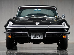 checkeredsphere:  1966 Chevrolet Corvette Sting Ray Coupe   VERY NICE