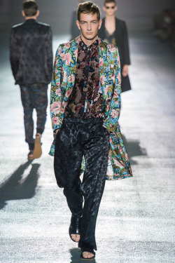  Dries Van Noten Spring 2014 Menswear collection.