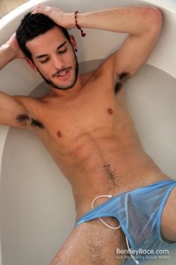 tightand-wet:  Send me YOUR sleazy underwear,