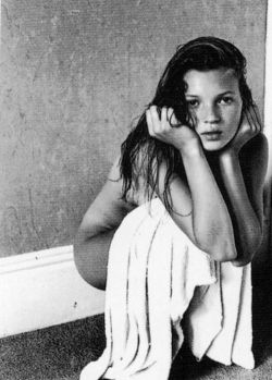 rakham-lerouge:  Kate Moss