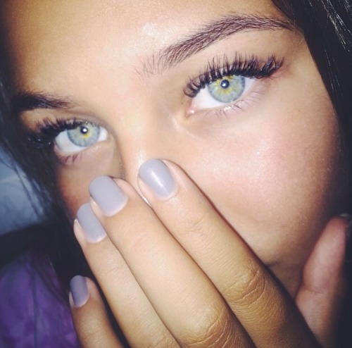 bombshellssonly:  @rebekaforsberg