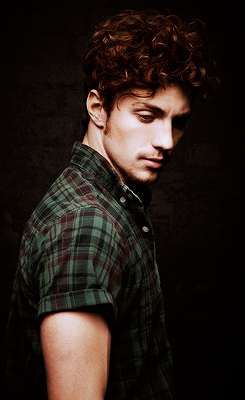 lois-lane: Aaron Taylor-Johnson // 2009