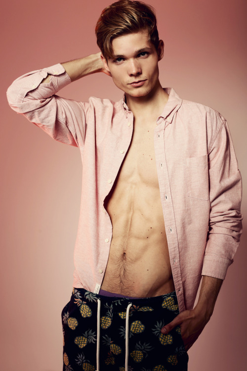 bambam62:  Gabriel Salilionis by Migle Golubickaite