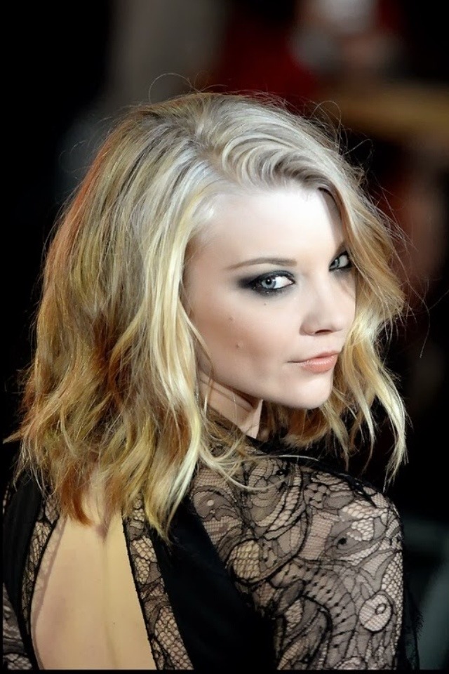 fear-me-im-a-fangirl:  natalie dormer + doing that sexy as hell thing where she looks