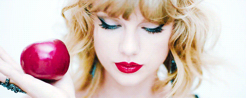 makeupfetishist.tumblr.com/post/107985722992/