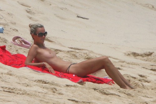 toplessbeachcelebs:  Laeticia Hallyday (Model) porn pictures