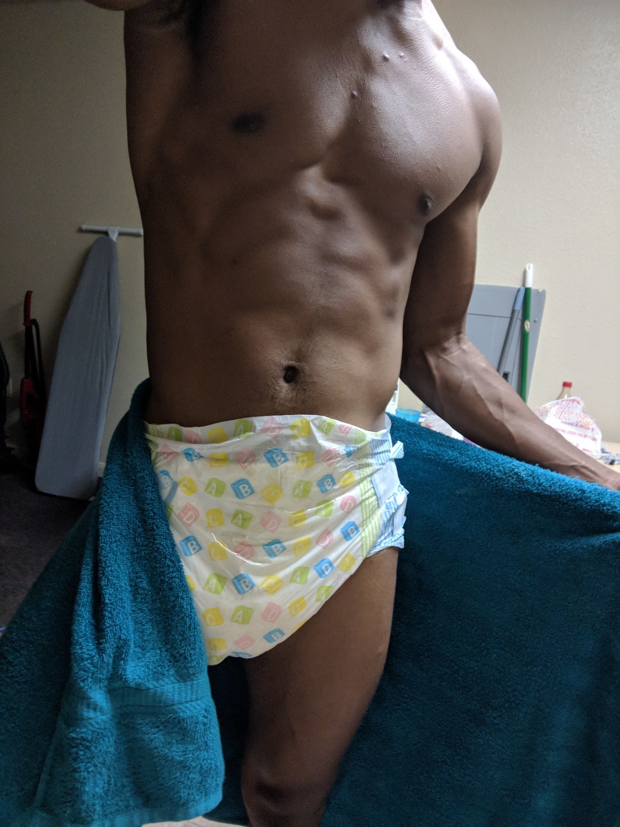 asimpleswitch:My first time taking pictures in the kitchen. I felt kinda bold and