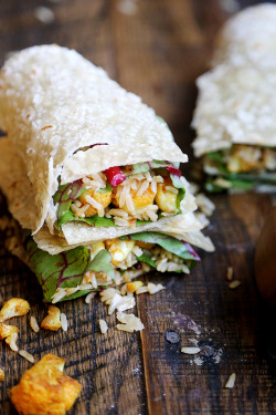 veganrecipecollection:  (via Fragrant Garlic Rice and Spicy Curried Cauliflower Wraps - Divine Healthy Food) 