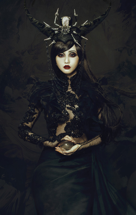 beautifulbizarremag:  Zhang Jingna’s 12 page editorial in ‪#‎beautifulbizarre‬ Issue 008 features many shots from her incredible Motherland Chronicles project including:Motherland Chronicles - Alodia, 2013 Model: Alodia Gosiengfiao | Lace