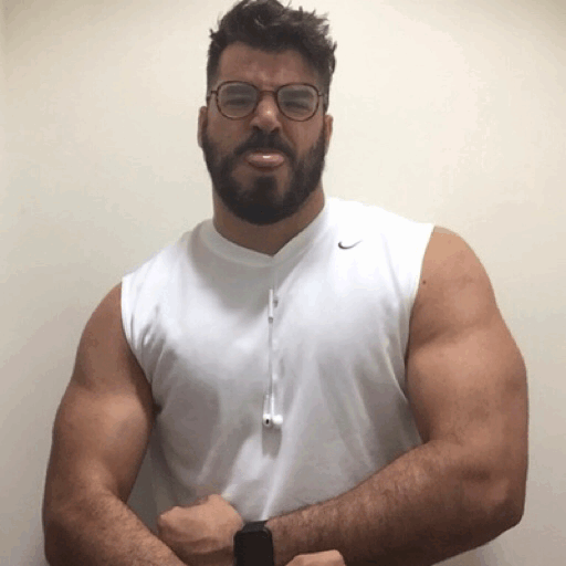 robeblr:  good eatin belly, body by planet fitness 🐽😌