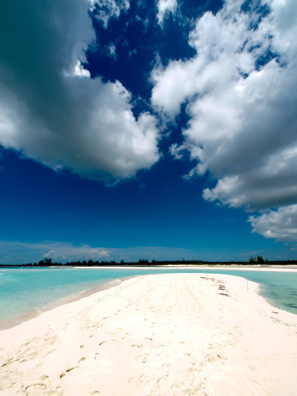 breathtakingdestinations:  Cayo Largo del Sur - Cuba (by Topyti) 
