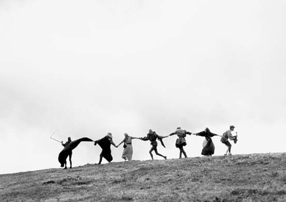 ozu-teapot:    Cinematic Parallels:  Det sjunde inseglet (The Seventh Seal) | Ingmar