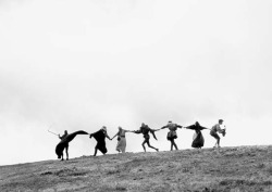 ozu-teapot:    Cinematic Parallels:  Det sjunde inseglet (The Seventh Seal) | Ingmar Bergman | 1957 vs. Twin Peaks | Series 3, Episode 13 | David Lynch | 2017