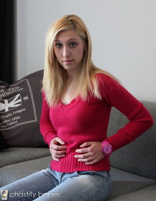 Porn photo fuckiamsexedout:  Blonde Girl is putting