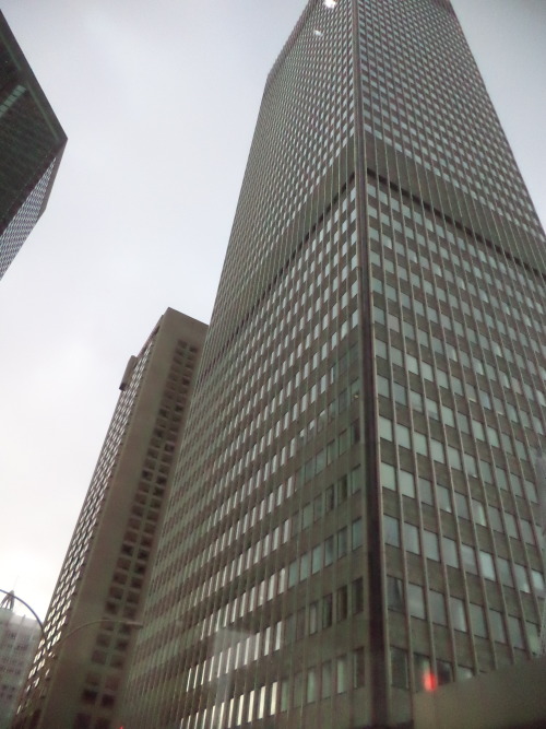 lonelymushroom: Montreal downtown