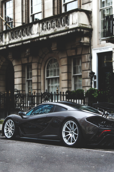 themanliness:  Race Mode | Source | Facebook | Instagram   