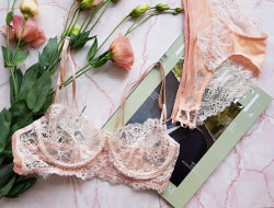 lovinghandmadelingerie:Love Under Lingerie