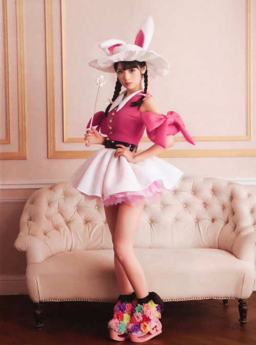 i4: Michishige Sayumi, Morning Musume, Photobook | TechnOtaku Gallery